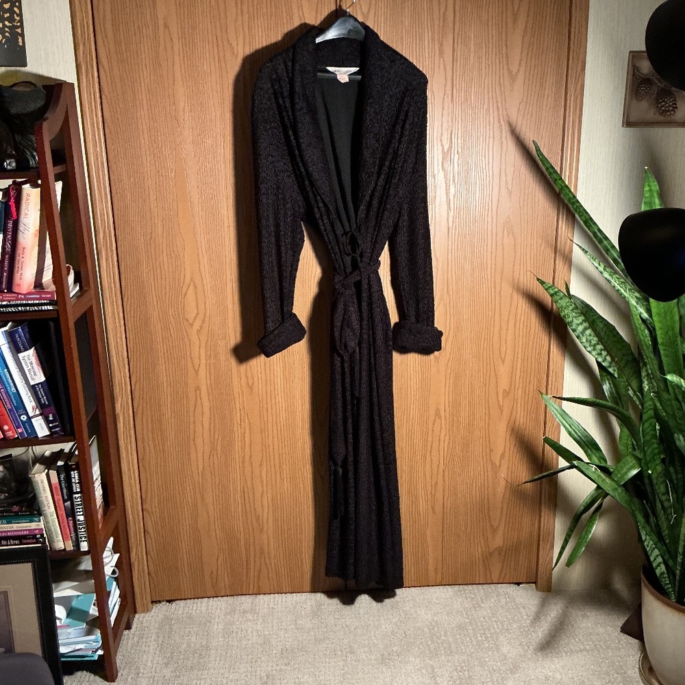 Beautiful Black Diamond Tea Robe